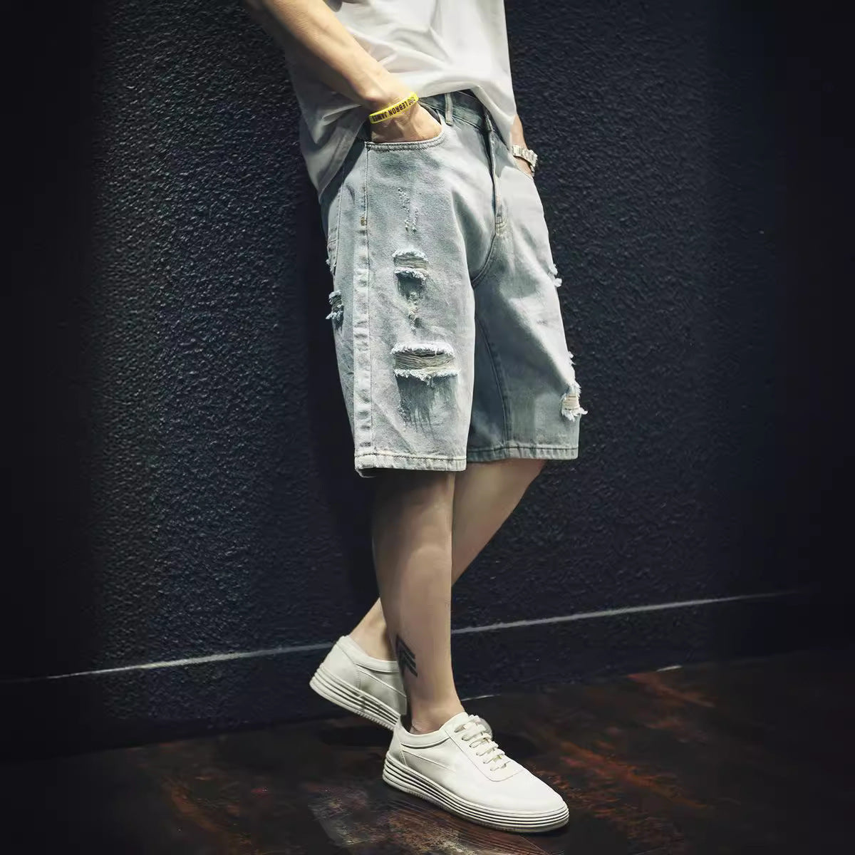 Ripped Denim Mid-Length Pants