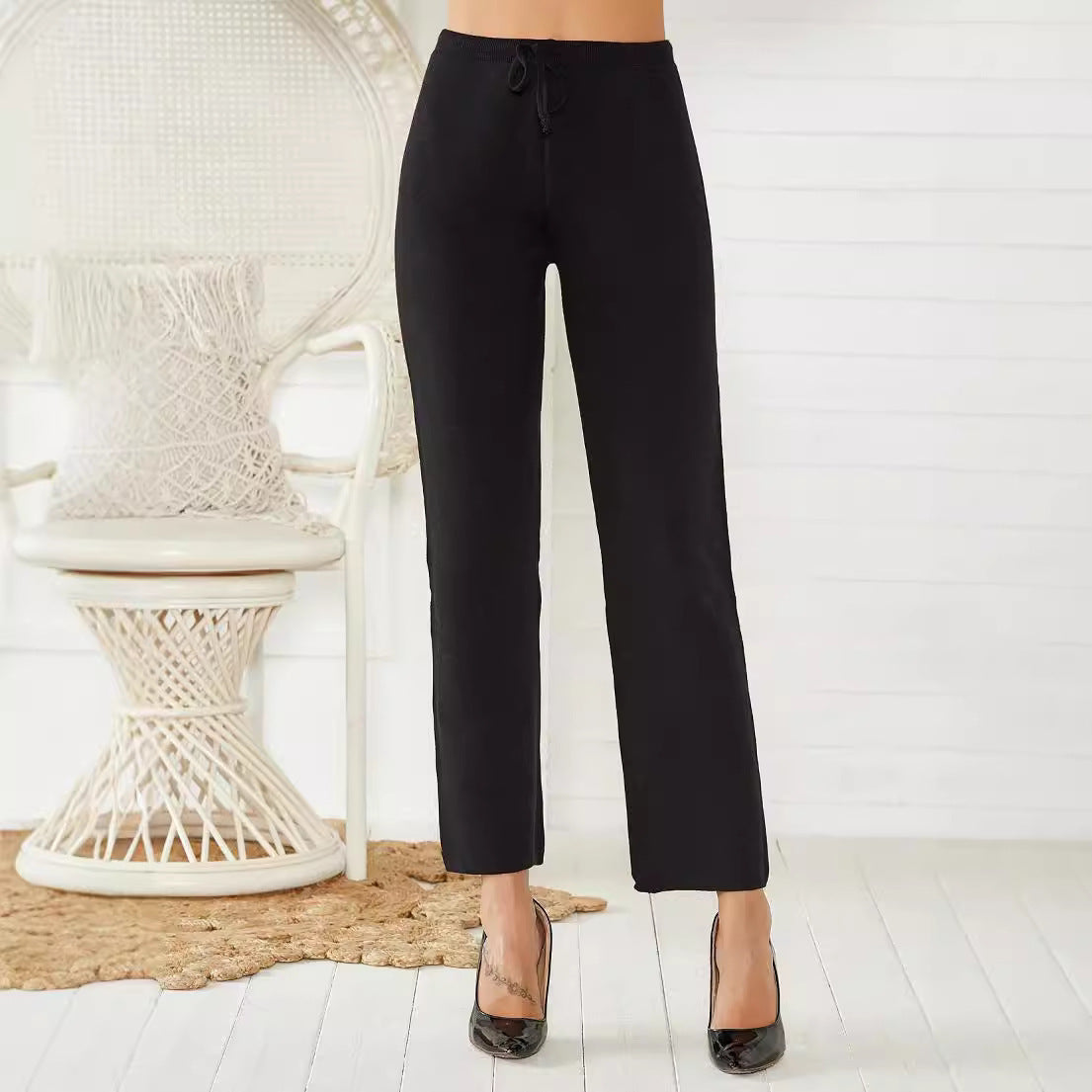 Mid-Waist Slimming Stretch Pants